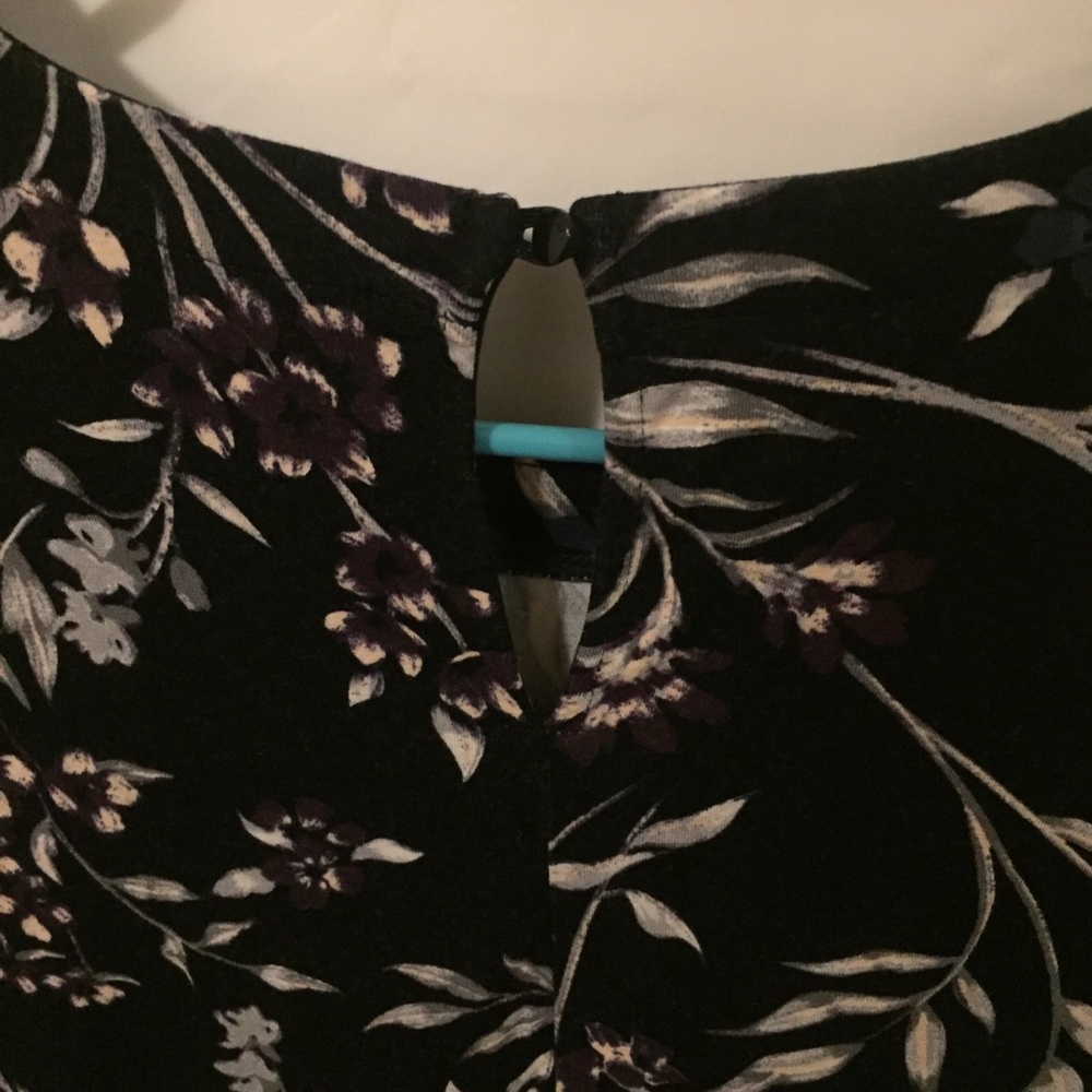 FLASH SALE - Picture 4 of 5
